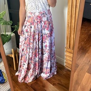 Myra Reynu Taandon Floral Lined Maxi Skirt. Size 10
